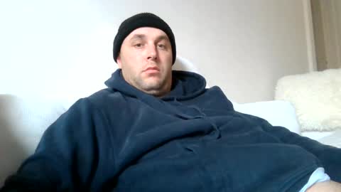 dustyroy09 online show from June 12, 5:17 am