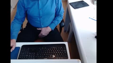 dutchpornking2 online show from February 4, 10:41 am