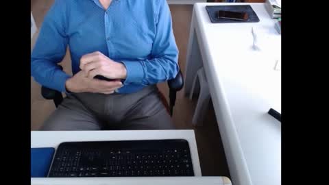 dutchpornking2 online show from January 17, 8:24 am