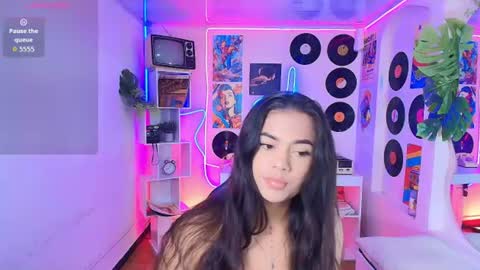 duulce_mia online show from August 4, 11:17 am