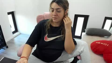 dayana online show from April 21, 4:41 am