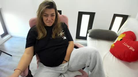 dayana online show from May 11, 4:52 am
