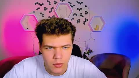 dylan_bold online show from November 11, 9:55 am