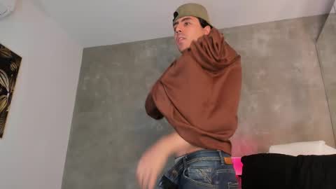 Dylan online show from January 7, 11:15 am