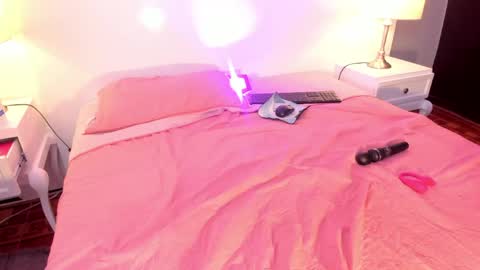 Dylan and Katte online show from April 25, 12:13 am