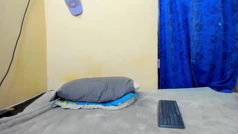 dylan_navas online show from November 4, 6:53 pm