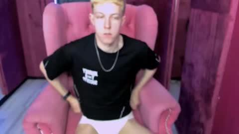 Dylan online show from February 6, 11:13 am