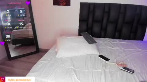 Dylan online show from July 16, 7:44 am