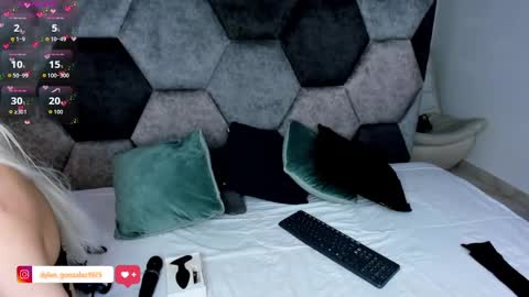 dylan_turner_ online show from September 9, 9:15 pm