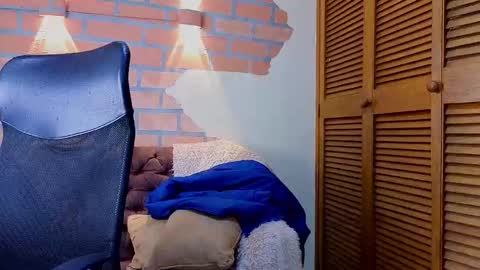 D Y L A N online show from March 18, 2:28 am