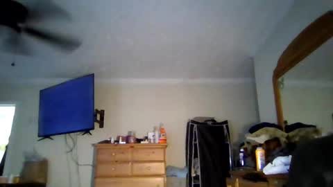 eagle4u online show from December 1, 4:38 pm