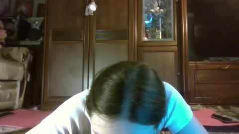 Yuni online show from February 21, 7:06 pm