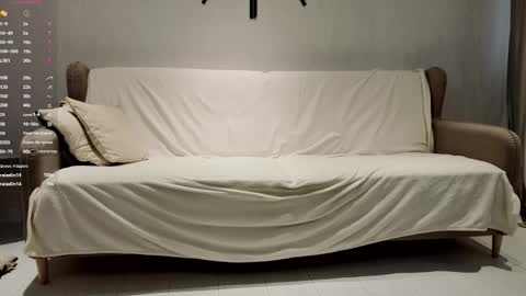 Jess online show from April 9, 6:19 am