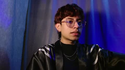 eather_luxury online show from December 22, 10:15 pm