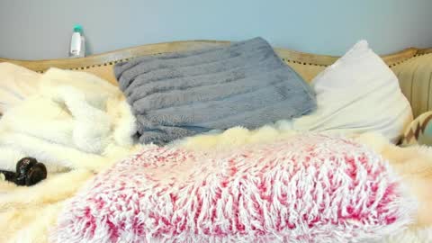 Allison online show from April 3, 3:19 pm