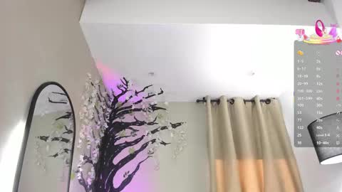      online show from March 25, 12:12 pm