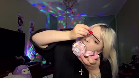 Luna online show from July 10, 8:24 pm