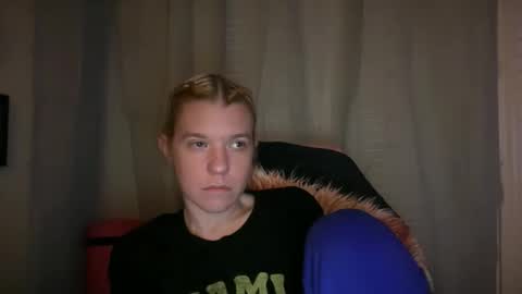 americnbarbie online show from October 30, 3:07 am