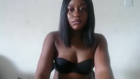 Snapshot of ebony_fatass chatting on September 28, 8:45 am Ella online show from September 28, 8:45 am