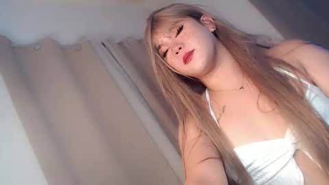 YUMI SMITH online show from December 1, 12:41 am