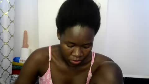 ebony_lynne online show from July 19, 10:07 am