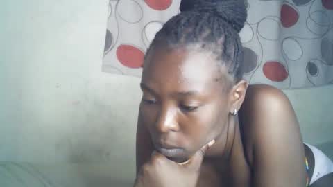 Snapshot of ebony_phoenix12 chatting on October 14, 7:17 pm ebony_phoenix12 online show from October 14, 7:17 pm