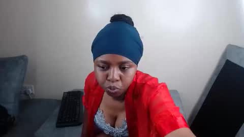 Snapshot of ebony_sluttt chatting on October 3, 6:54 am ebony_sluttt online show from October 3, 6:54 am