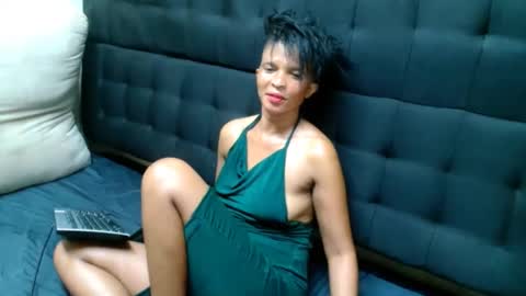 EBONYBLAZEXXX online show from December 14, 9:10 pm