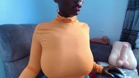 Ebony Melanie online show from February 10, 5:32 am