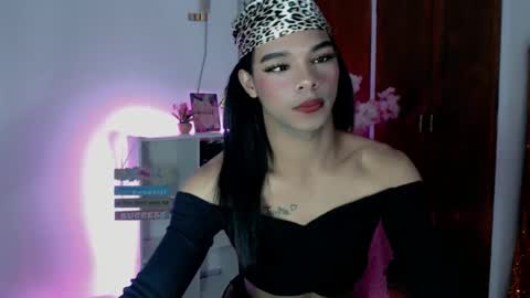 ebonyenchantressx online show from March 8, 10:00 am