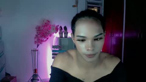 ebonyenchantressx online show from March 11, 1:34 pm