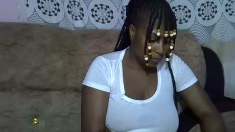 pretty online show from April 16, 9:39 pm