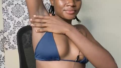 ebonyx_kokox online show from October 13, 10:56 pm
