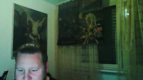 Snapshot of eda666 chatting on October 4, 5:44 pm Edward online show from October 4, 5:44 pm