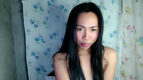 eddfox001 online show from April 14, 4:21 pm