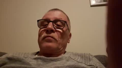 eddy0763 online show from April 20, 9:51 pm