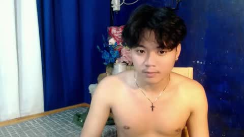 edelcum_xx online show from October 8, 5:30 pm