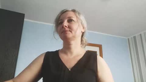 edithmanning online show from February 23, 8:27 am