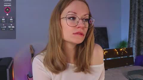 Edlin Gali online show from November 27, 5:04 am