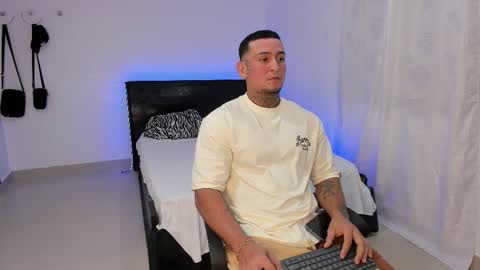 Eduar Wild online show from February 9, 5:22 am