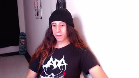 Snapshot of edward_chann chatting on February 14, 7:28 am edward_chann online show from February 14, 7:28 am