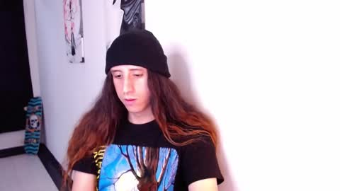 Snapshot of edward_chann chatting on February 6, 5:40 pm edward_chann online show from February 6, 5:40 pm