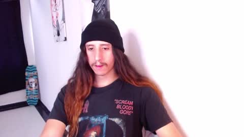 Snapshot of edward_chann chatting on January 9, 5:54 pm edward_chann online show from January 9, 5:54 pm
