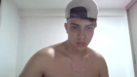 edwisalvatore online show from December 6, 6:33 pm