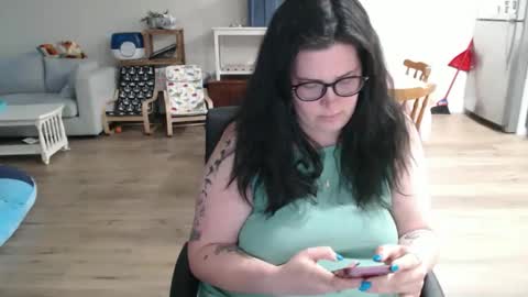 eena31 online show from April 26, 12:19 am