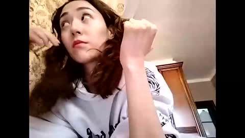 Effy online show from September 23, 10:20 am