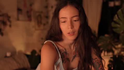 Effy online show from October 7, 1:01 am