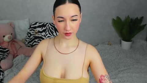 eileenmoores online show from November 20, 6:16 pm