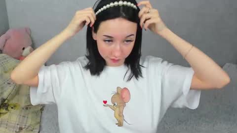 eileenmoores online show from December 17, 7:42 pm