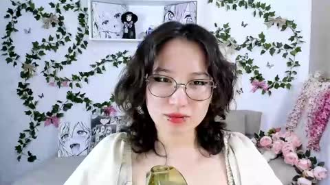 liasama online show from February 5, 2:40 am